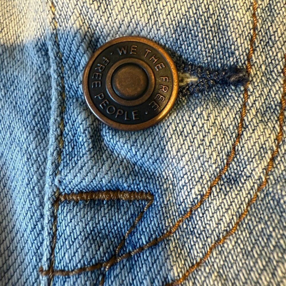 Free People We The Free Distressed Denim Mini Skirt Size 28 - Picture 3 of 10